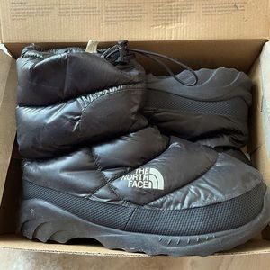The North Face Men’s nuptse boots